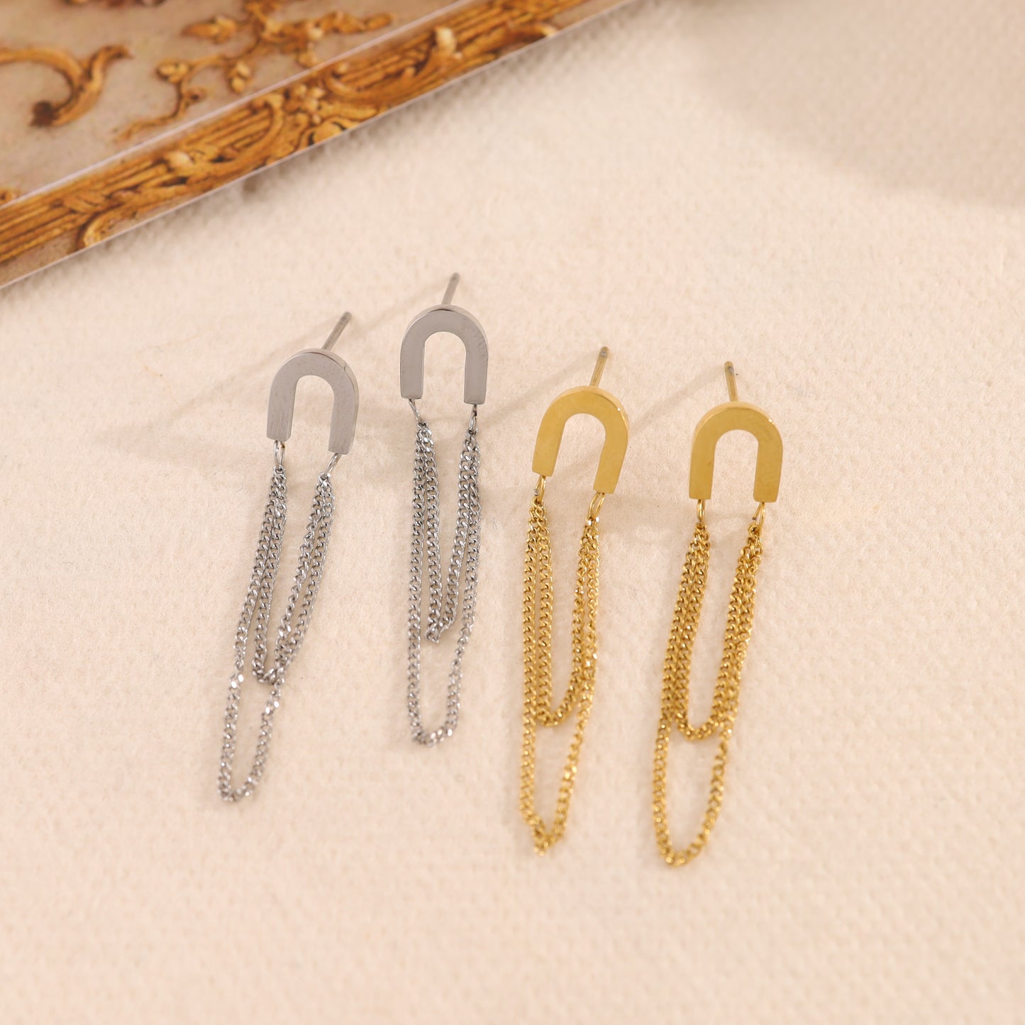 Boucles d'oreilles U avec double chaînes argentées