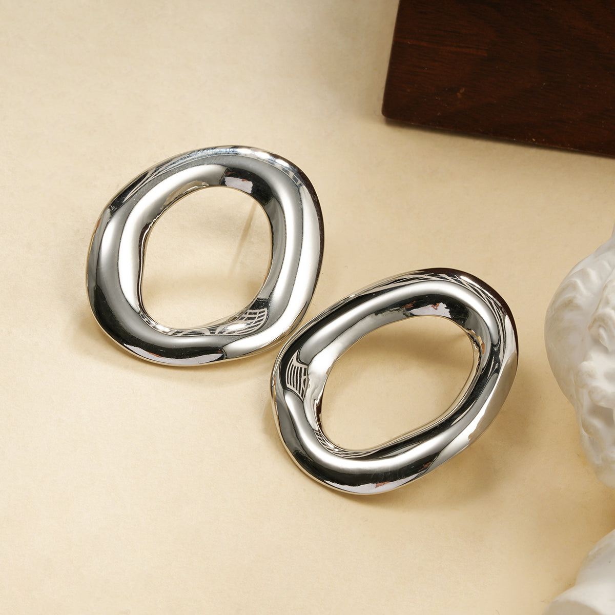 Boucles d'oreilles puces brillantes anneau épais 3cm