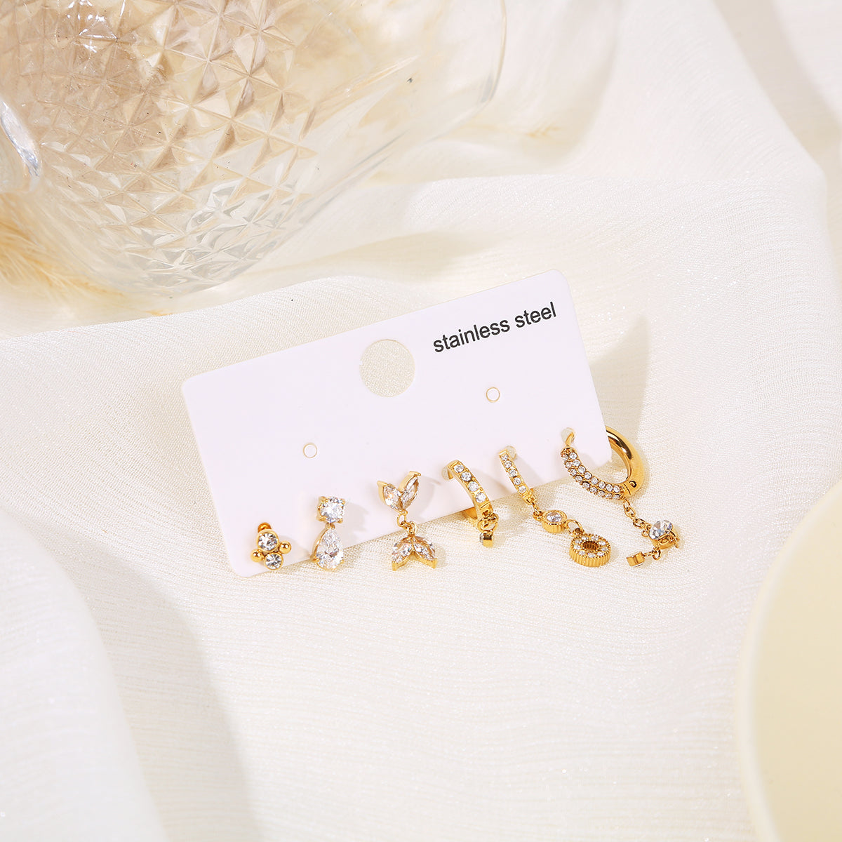 Lot de 6 boucle d'oreille dorées uniques fleur