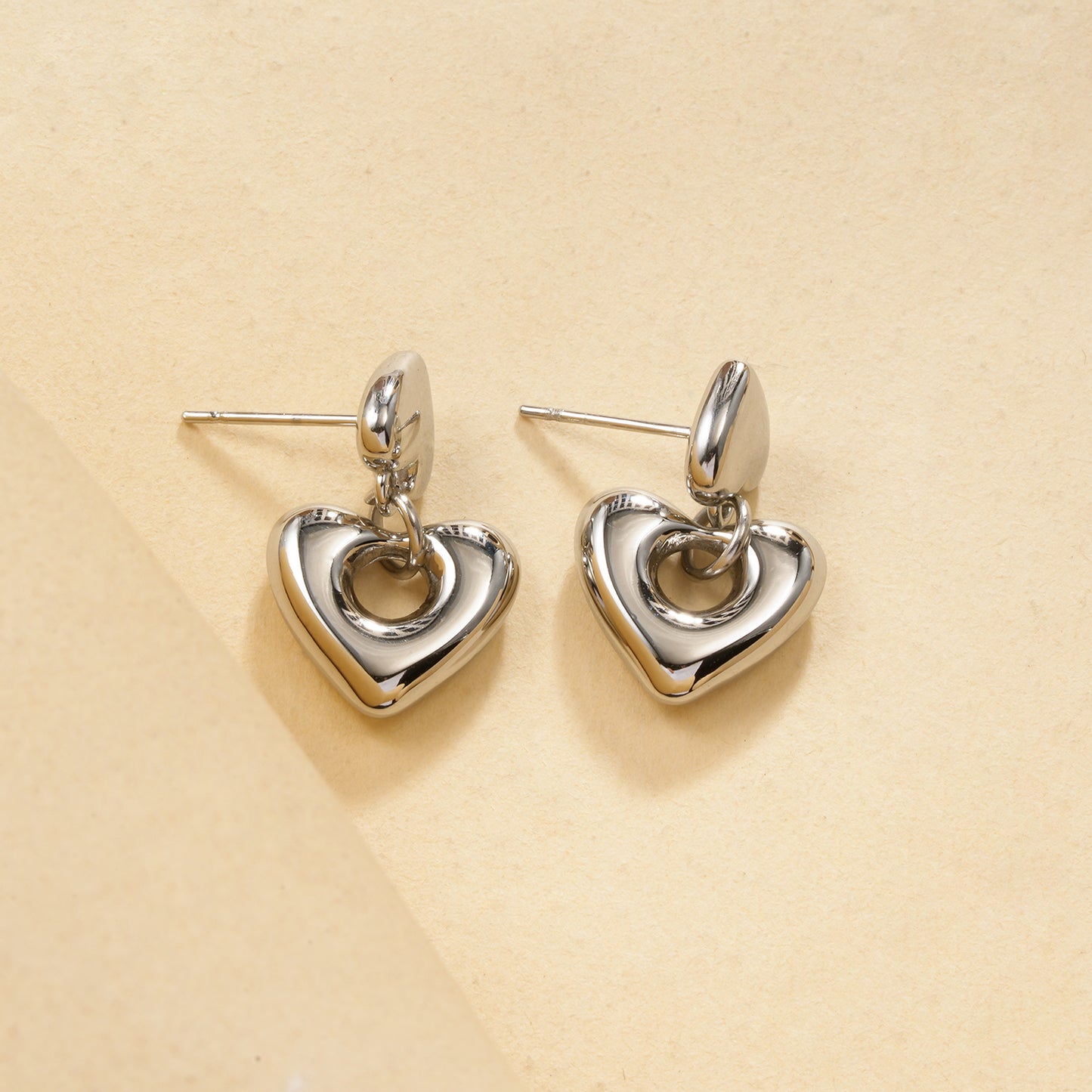 Boucles d'oreilles cœur ajouré lisse