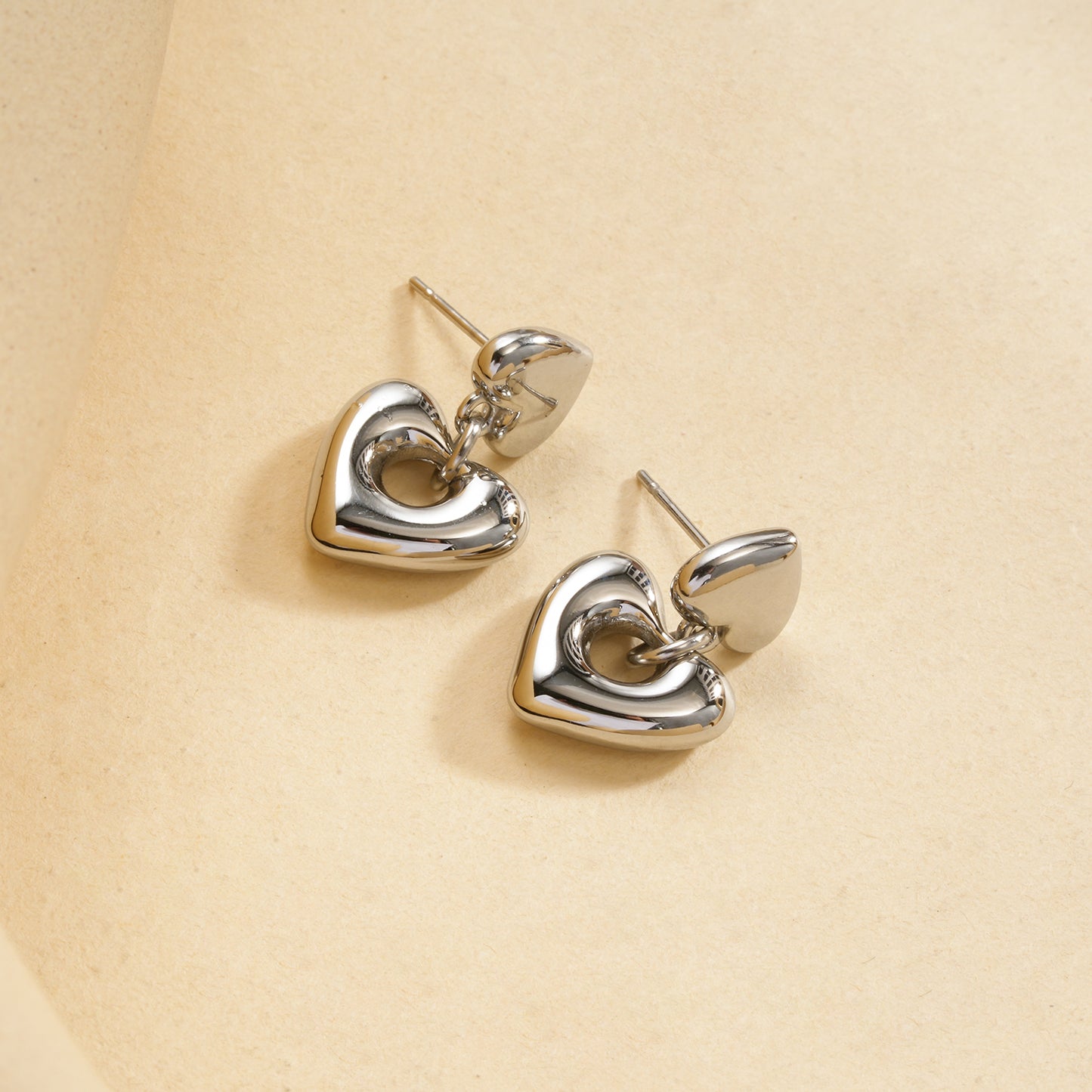 Boucles d'oreilles cœur ajouré lisse