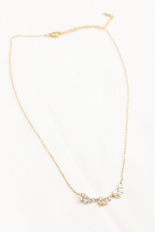 Collier Chaîne Fine Pétales Oxyde de Zirconium