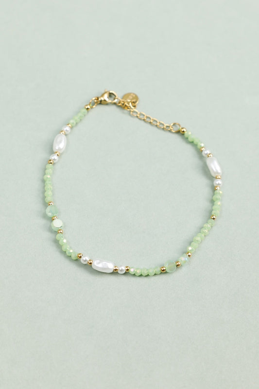 Bracelet Perles Nacrées Avec Détails Dorés