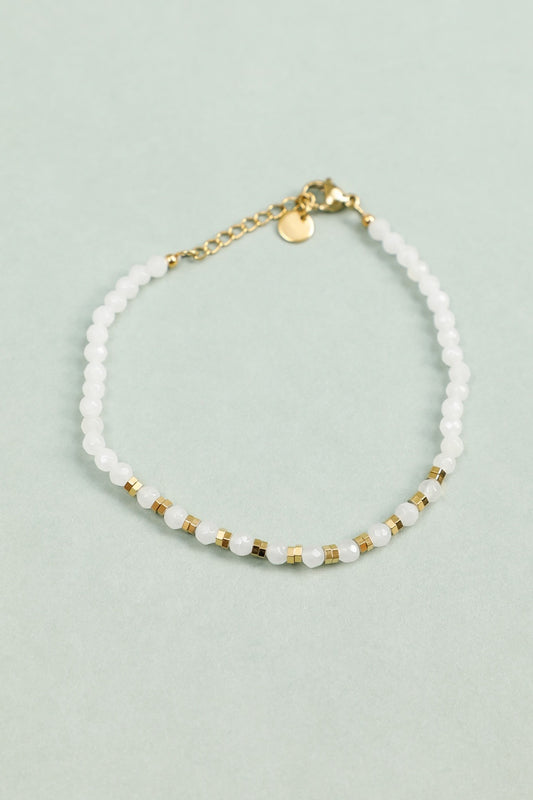 Bracelet Perles et Détails Dorés