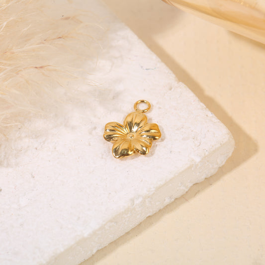 Lot de 3 pendentifs dorés fleurs de cerisier striées