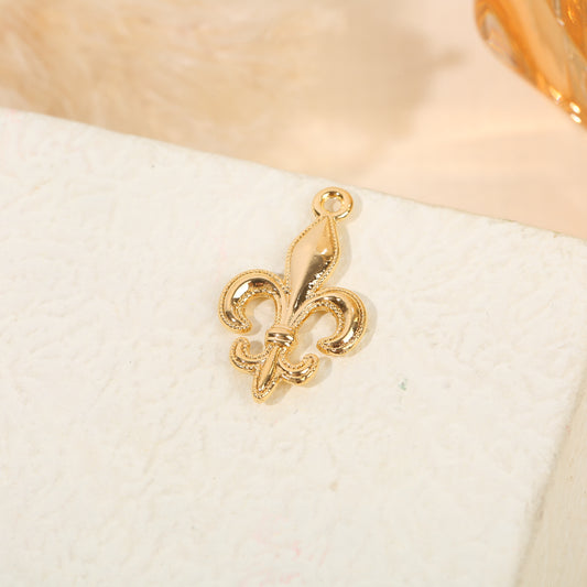 Lot de 3 pendentifs dorés fleurs de lys sculptée